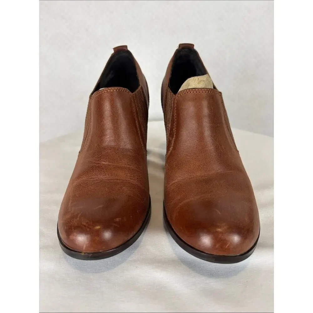 Clarks Artisan Brown Leather Ankle Booties Heeled Slip On Shoes Women’s 10M